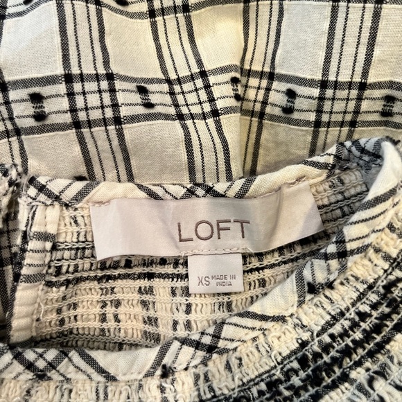 LOFT ruffle top - Picture 11 of 12